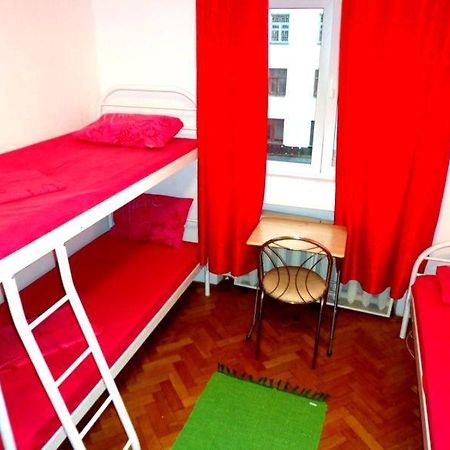 קייב Hostel Kreshatik מראה חיצוני תמונה