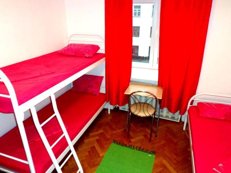 קייב Hostel Kreshatik מראה חיצוני תמונה